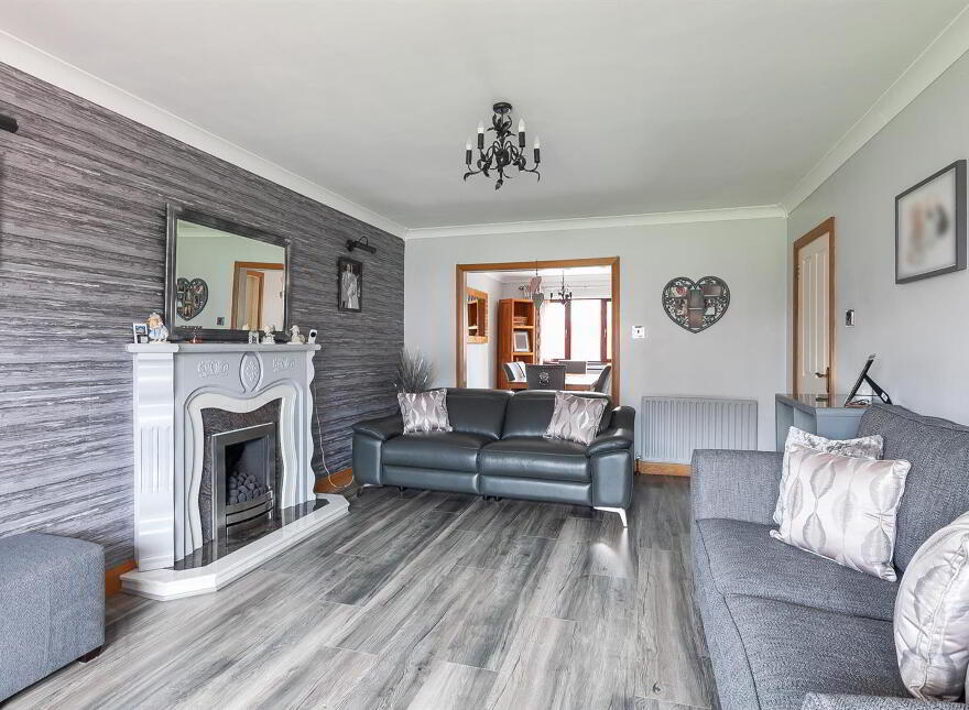 42 Brackenridge Green, Carrickfergus, BT38 8FP