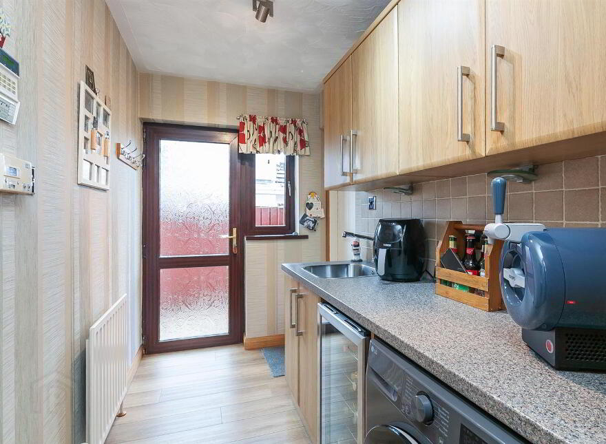 42 Brackenridge Green, Carrickfergus, BT38 8FP