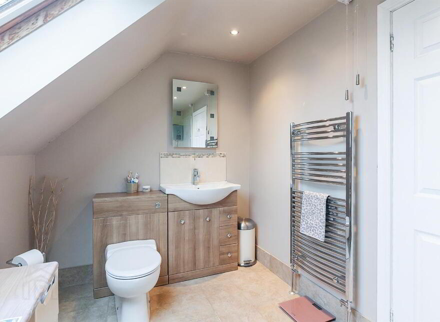 42 Brackenridge Green, Carrickfergus, BT38 8FP