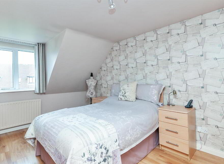 42 Brackenridge Green, Carrickfergus, BT38 8FP