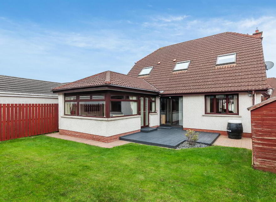 42 Brackenridge Green, Carrickfergus, BT38 8FP