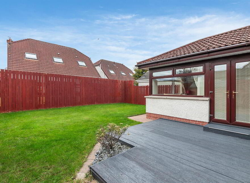 42 Brackenridge Green, Carrickfergus, BT38 8FP