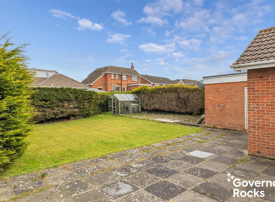 15 Greenland Drive, Bangor, BT19 6AP