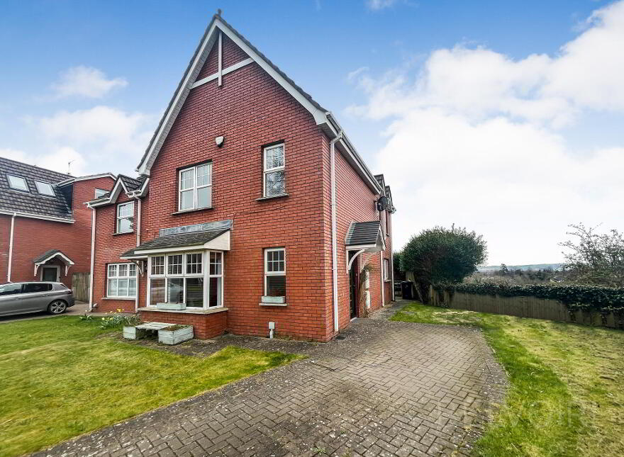 6 Chestnut Hill, Derriaghy, Lisburn, BT28 3PA photo