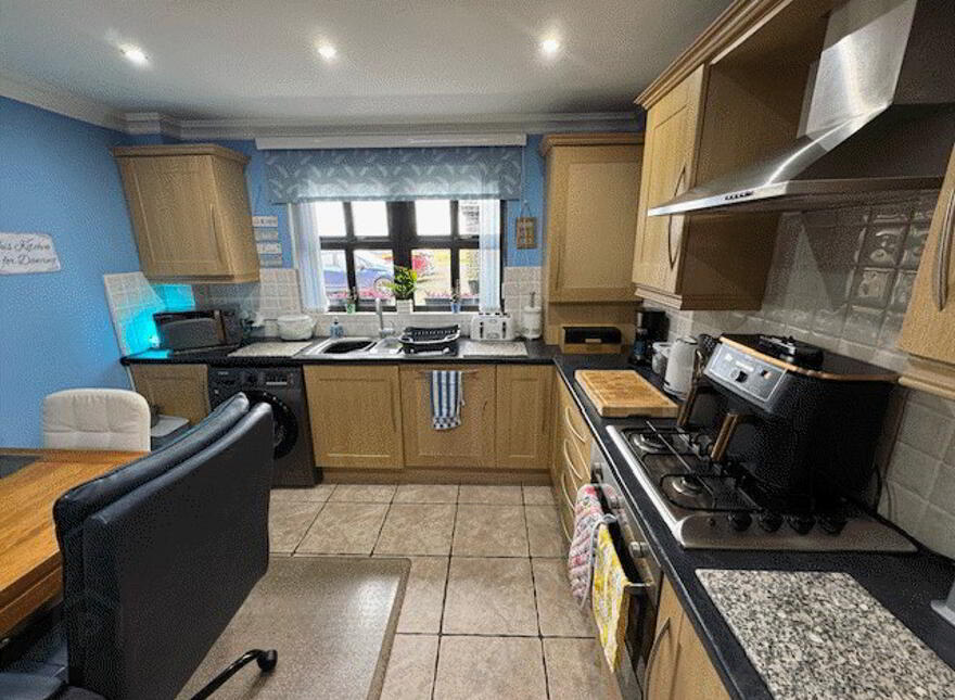 10 Forthill, Ballycarry, BT38 9GU