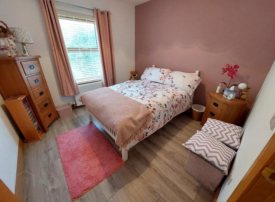 8 Orchard Road, Strabane, BT82 9QR