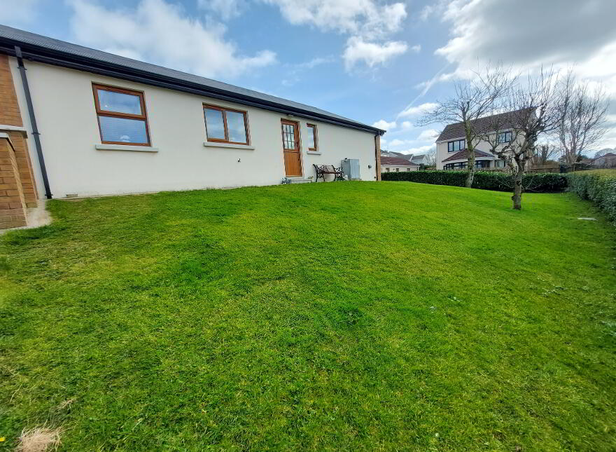 8 Orchard Road, Strabane, BT82 9QR