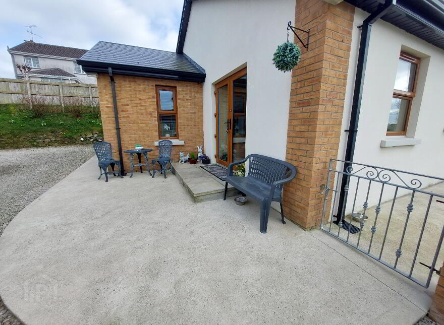 8 Orchard Road, Strabane, BT82 9QR