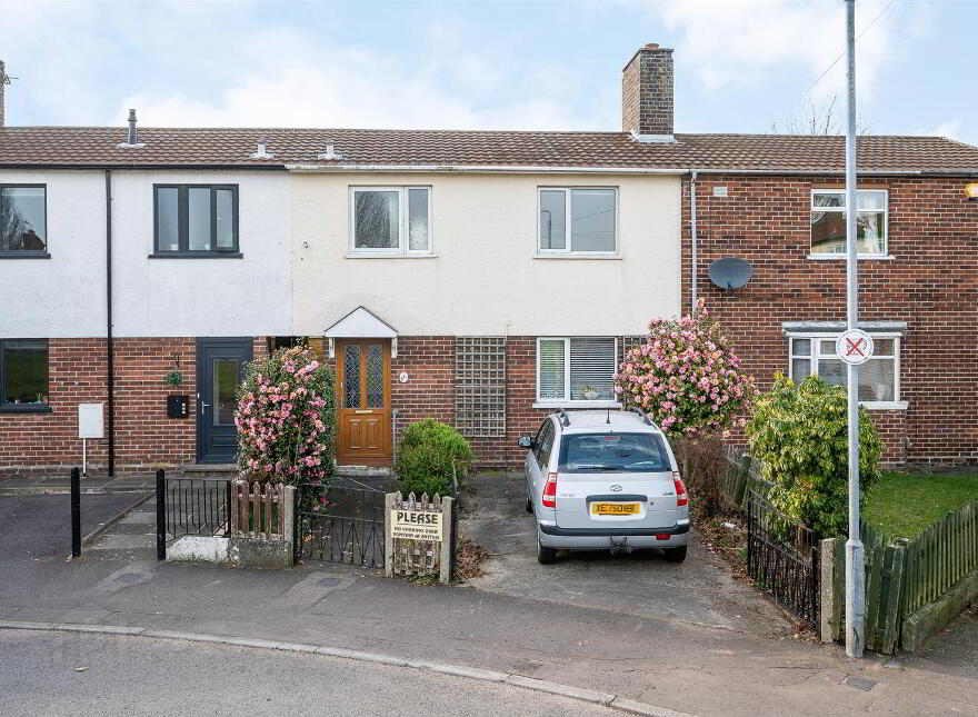 27 Thornhill Parade, Belfast, BT5 7AT