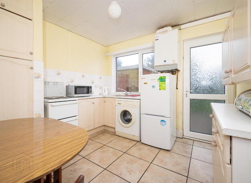 27 Thornhill Parade, Belfast, BT5 7AT