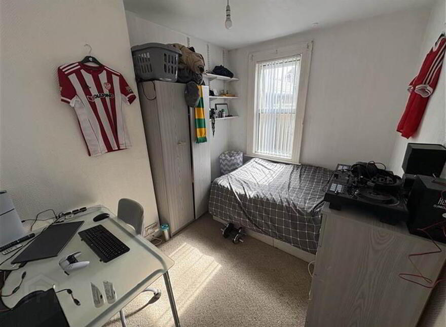 11 Stranmillis Street, Stranmillis, Belfast, BT9 5FE