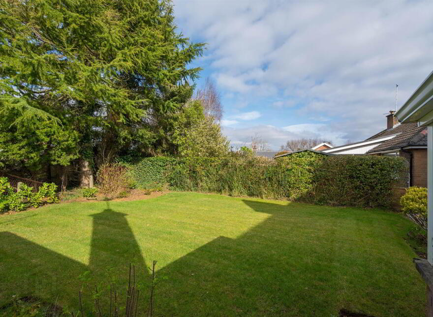 33 Malone Heights, Belfast, BT9 5PG