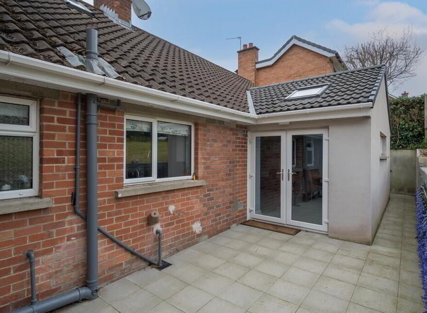 3 Brerton Crescent, Belfast, BT8 6QD