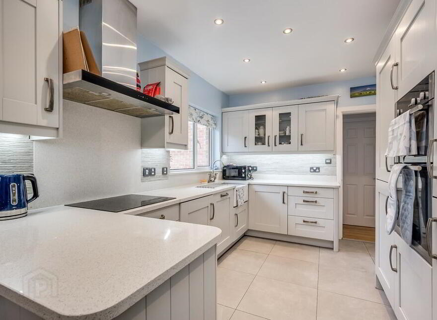 3 Brerton Crescent, Belfast, BT8 6QD