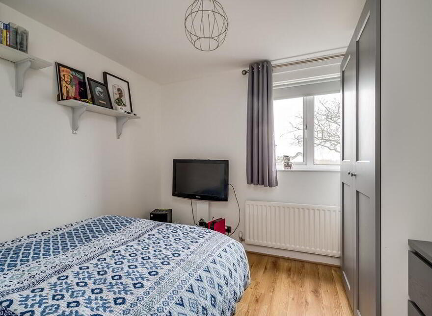 3 Brerton Crescent, Belfast, BT8 6QD
