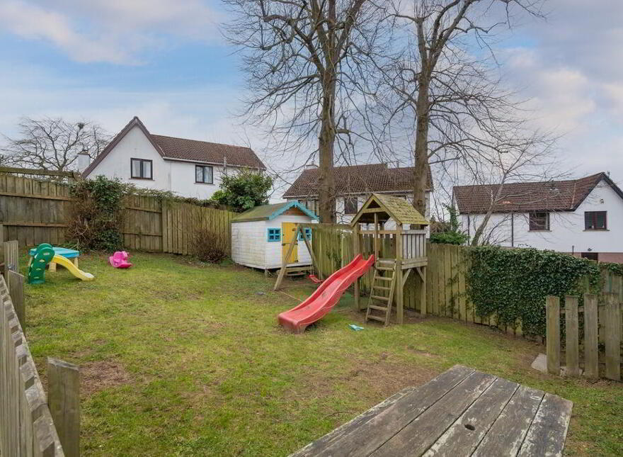 3 Brerton Crescent, Belfast, BT8 6QD