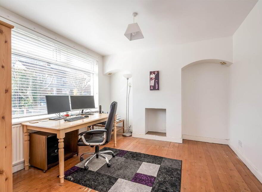 16 Hillside Park, Stranmillis, Belfast, BT9 5EL