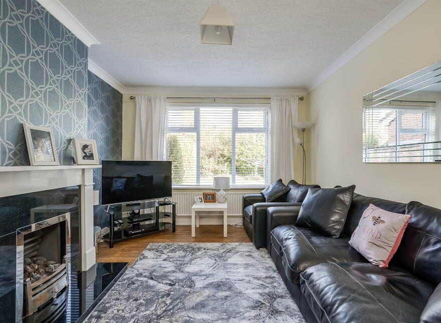 16 Hillside Park, Stranmillis, Belfast, BT9 5EL