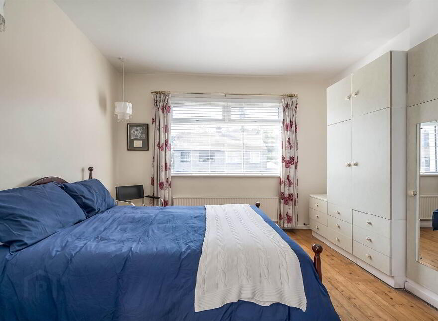16 Hillside Park, Stranmillis, Belfast, BT9 5EL