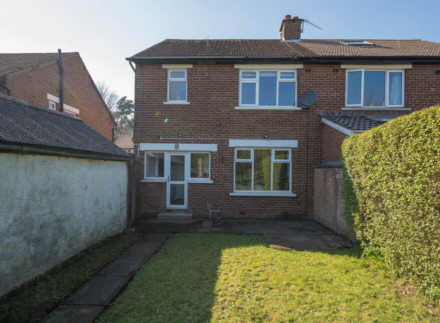 16 Hillside Park, Stranmillis, Belfast, BT9 5EL