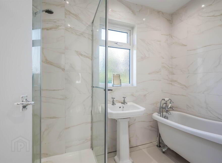 16 Hillside Park, Stranmillis, Belfast, BT9 5EL