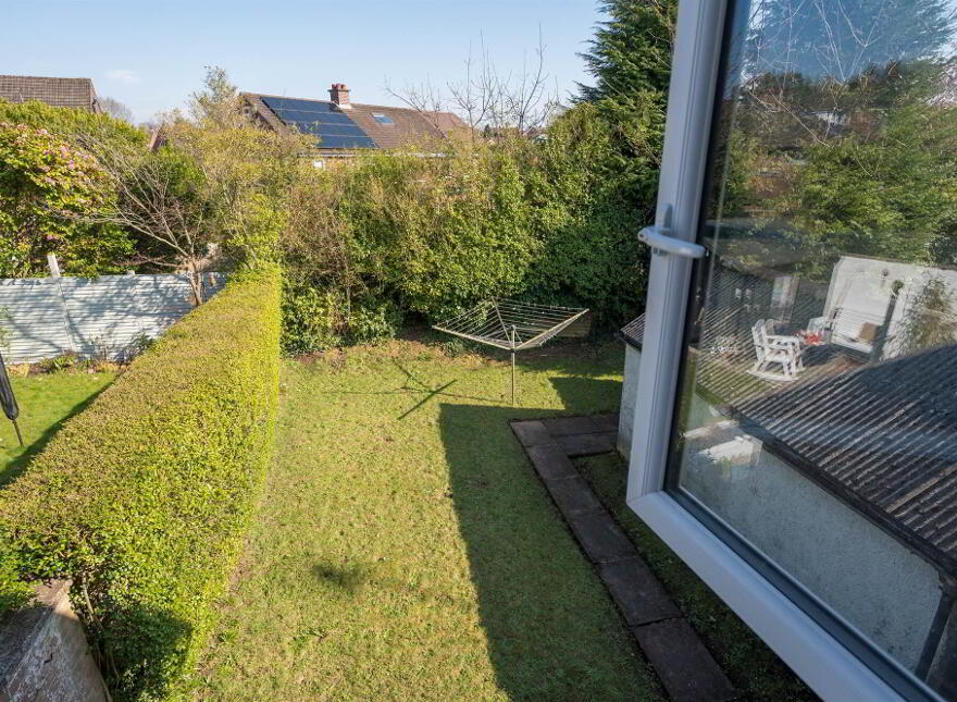 16 Hillside Park, Stranmillis, Belfast, BT9 5EL