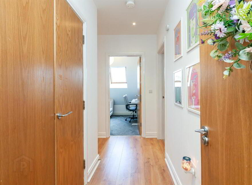26 Milfort Mews, Dunmurry, Belfast, BT17 9JE