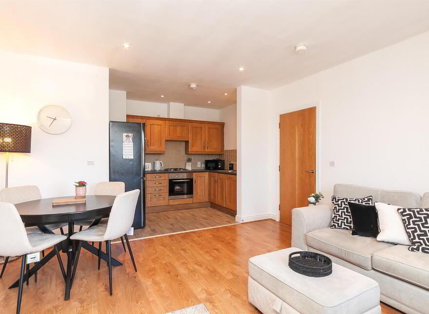 26 Milfort Mews, Dunmurry, Belfast, BT17 9JE