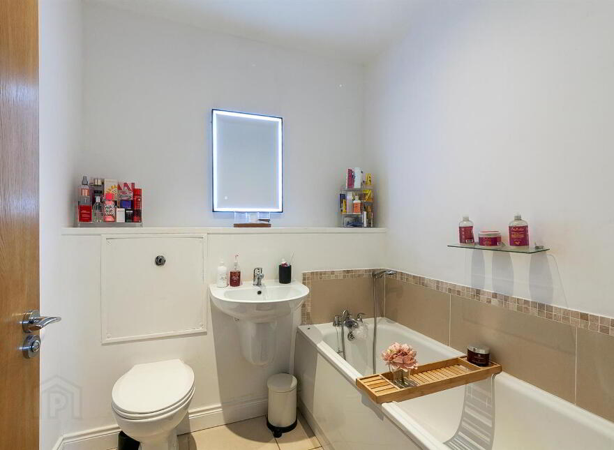 26 Milfort Mews, Dunmurry, Belfast, BT17 9JE