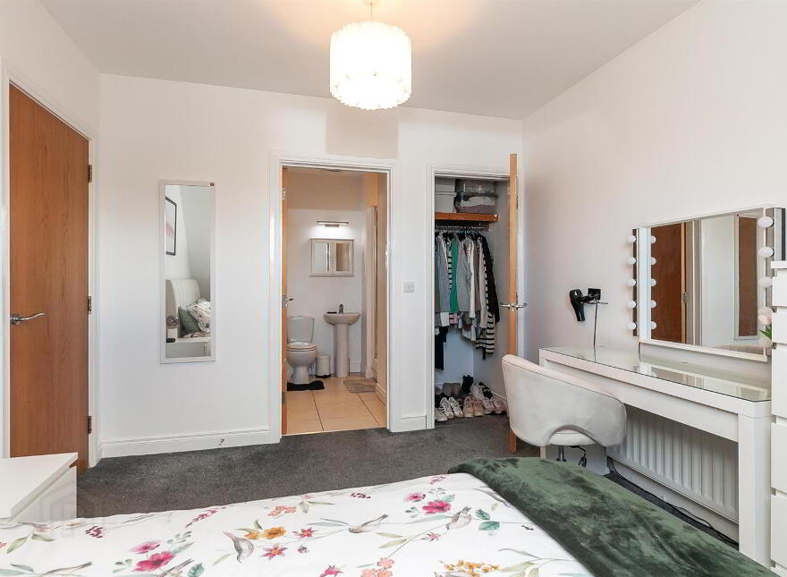 26 Milfort Mews, Dunmurry, Belfast, BT17 9JE