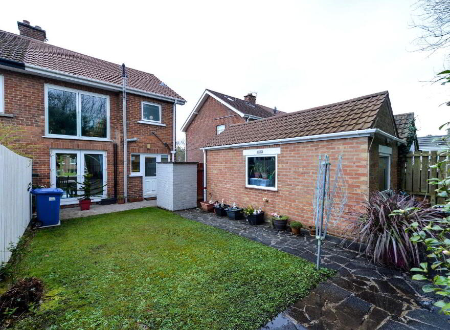 121 Abbey Park, Belfast, BT5 7HP