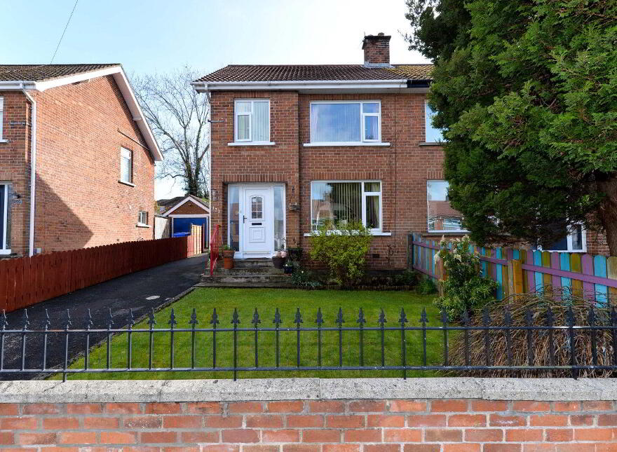121 Abbey Park, Belfast, BT5 7HP photo