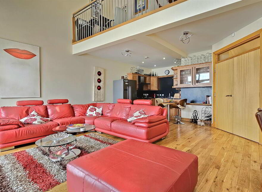 24 Quayside, Carrickfergus, BT38 8BJ
