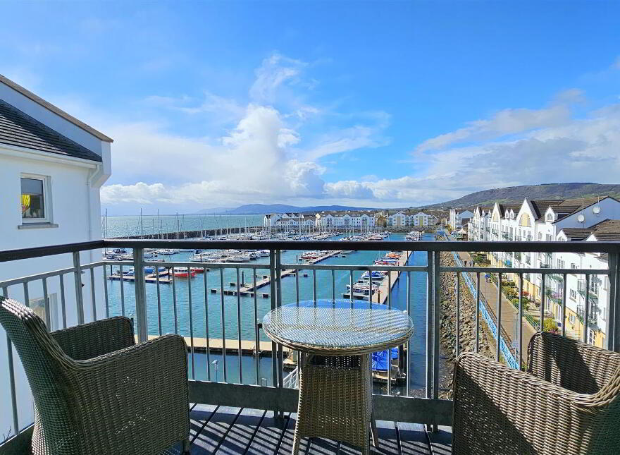 24 Quayside, Carrickfergus, BT38 8BJ