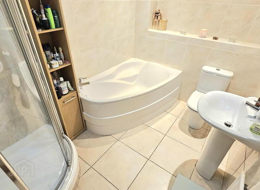 24 Quayside, Carrickfergus, BT38 8BJ