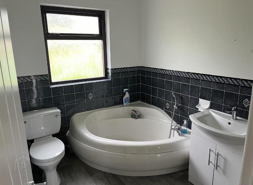 227a Clooney Road, Greysteel, Derry / Londonderry, BT47 3DZ