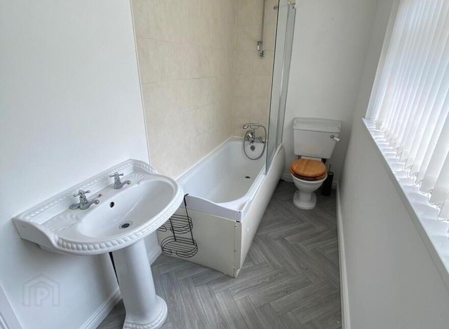Castleview House, 695 Antrim Road, Belfast, BT15 4EH