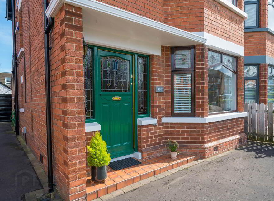 14 Orpen Park, Belfast, BT10 0BN
