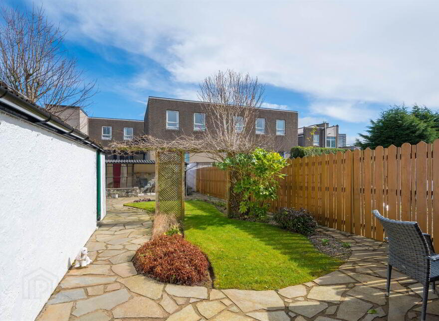 14 Orpen Park, Belfast, BT10 0BN