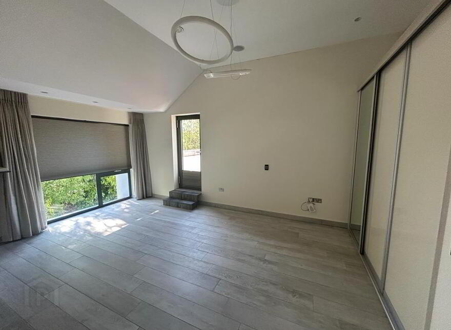 'Belcaroli', 81 Gleneagles, Culmore Road, Derry, BT48 7TE