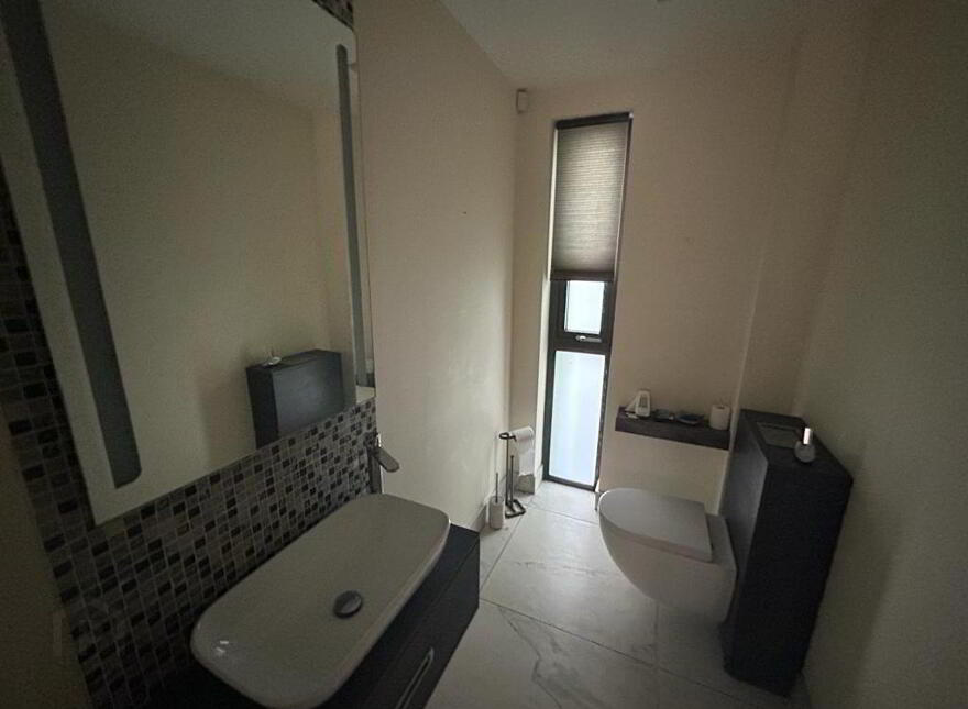 'Belcaroli', 81 Gleneagles, Culmore Road, Derry, BT48 7TE