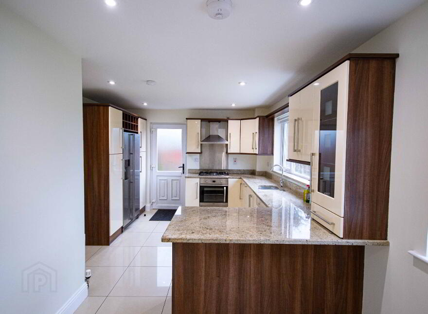 32 Brackenvale, Omagh, BT78 5RS