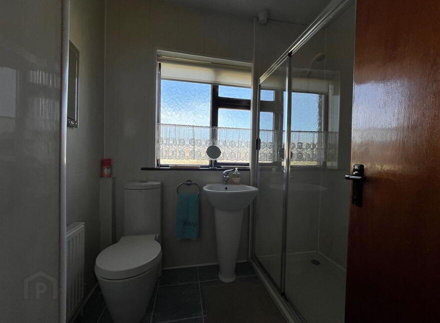Church Road, Bantry, West, P75KR52
