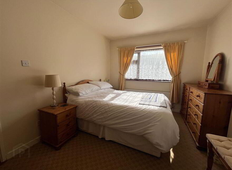 Church Road, Bantry, West, P75KR52