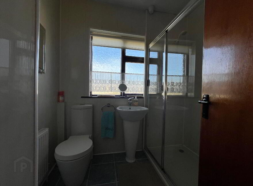 Church Road, Bantry, P75KR52