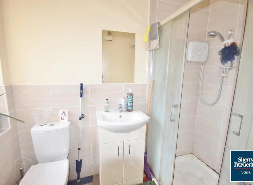 8 South Quay, Newcastle West, V42Y990