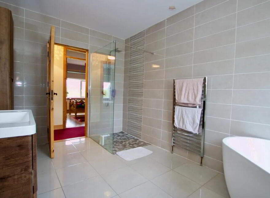 Kilkenny West, Glasson, Athlone, N37DN25