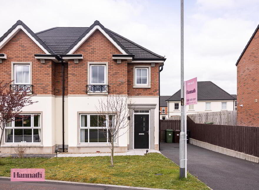 69 Carnreagh Park, Craigavon, BT64 3AB photo