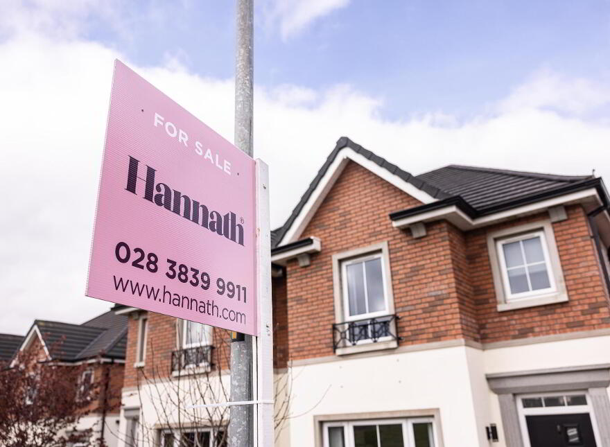 69 Carnreagh Park, Craigavon, BT64 3AB