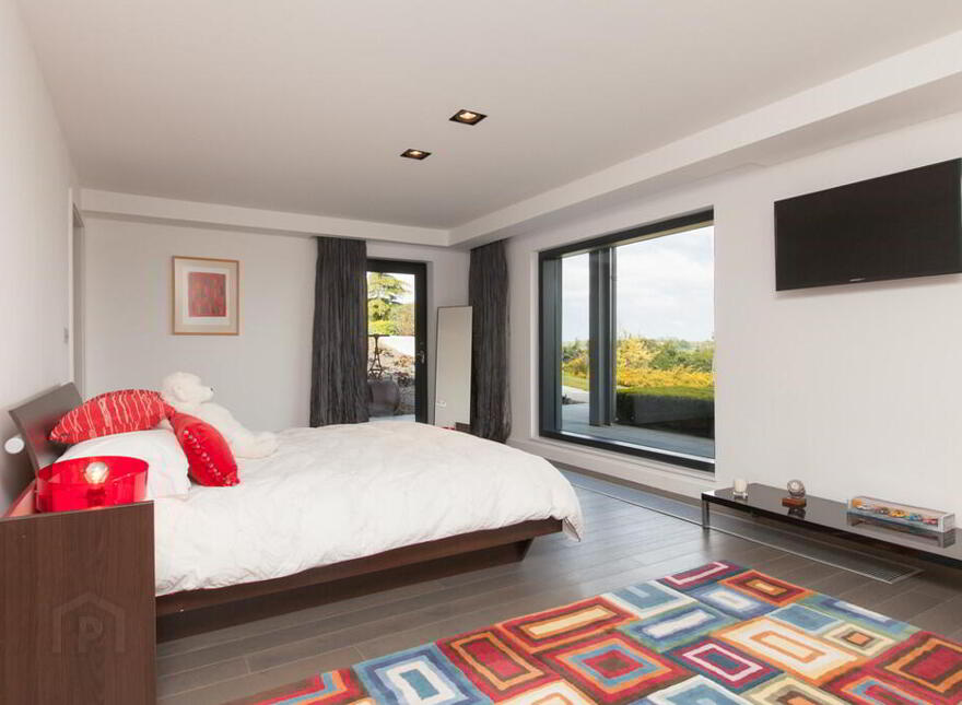 Robinsview, 94a Monlough Road, Saintfield, Ballynahinch, BT24 7HN